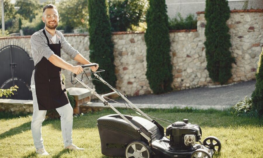 The Importance of Regular Lawn Mowing in Nashville