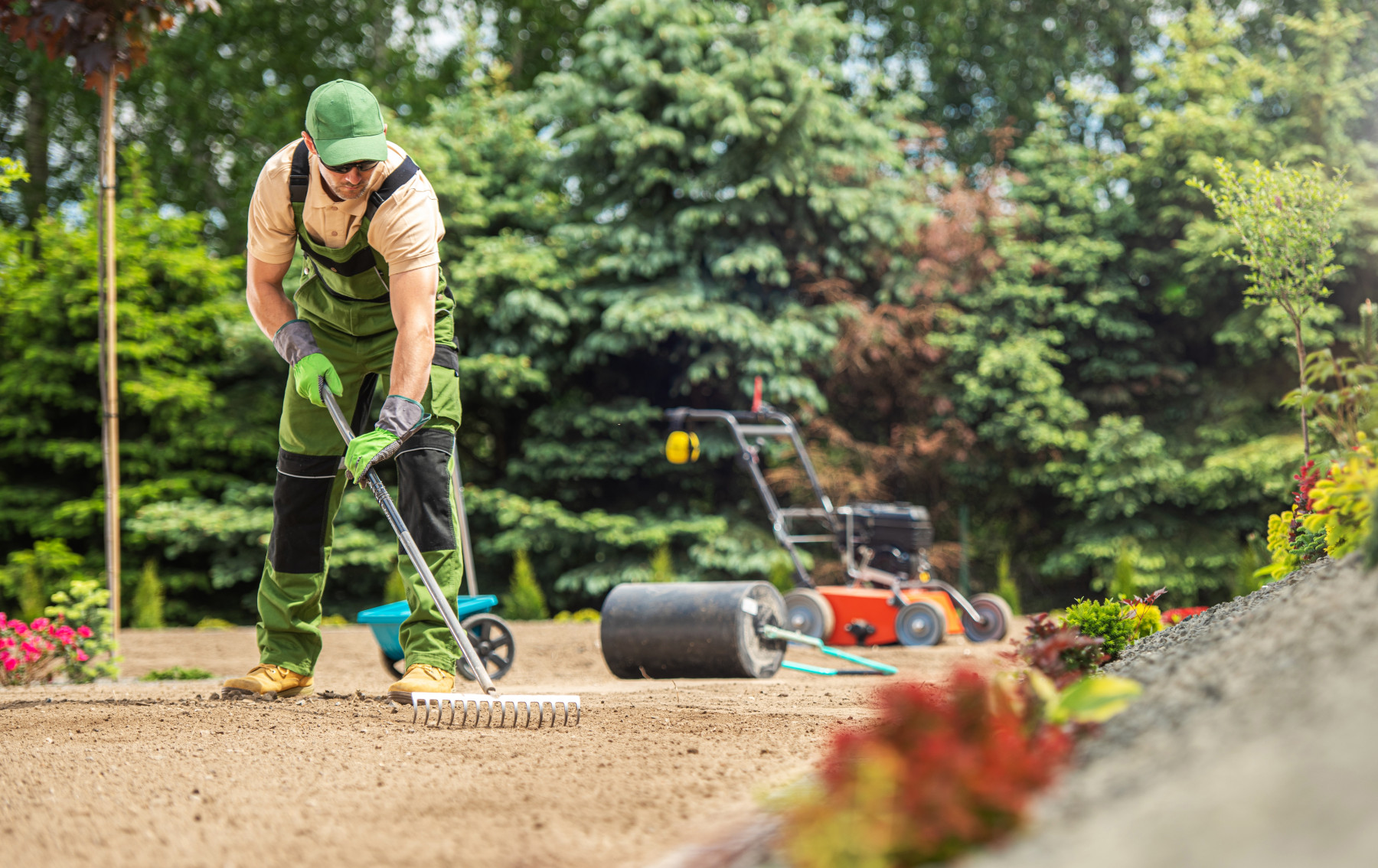 The Benefits of Hiring a Professional Landscaper in Nashville